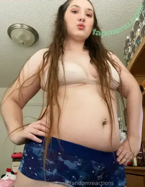 FandomReactions / fandomreactgirls nude photo #0739