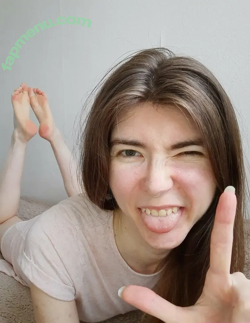 fantagiroczech nude photo #0010 (fantagiroczech)