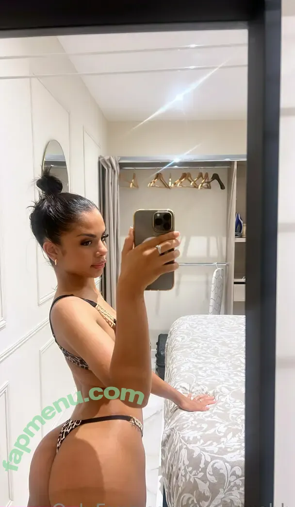 farahwebb nude photo #0007 (webbfarrah)