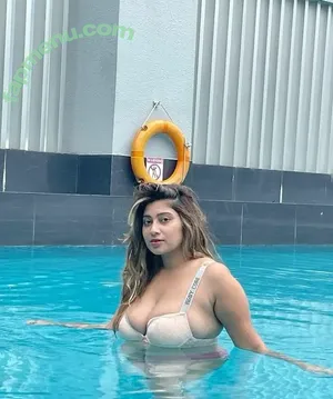  nude photo #0001