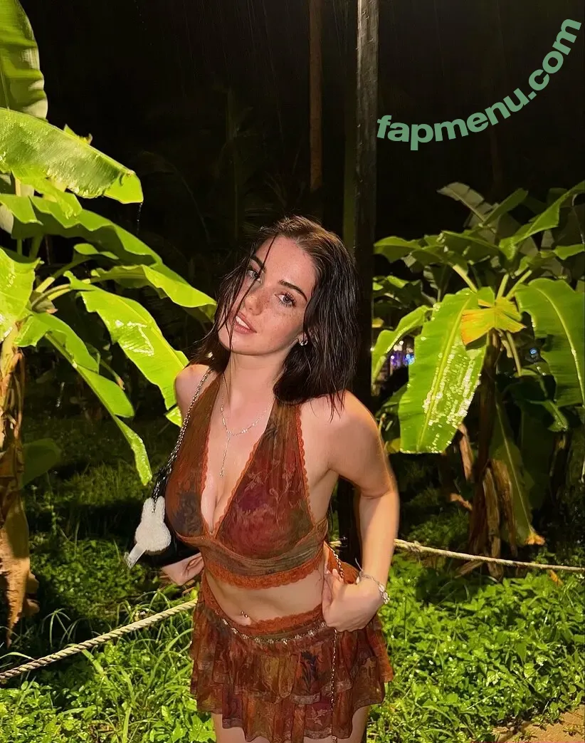 Fayesxh nude photo #0001 (faye.sxh)