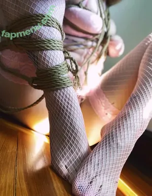  nude photo #0005