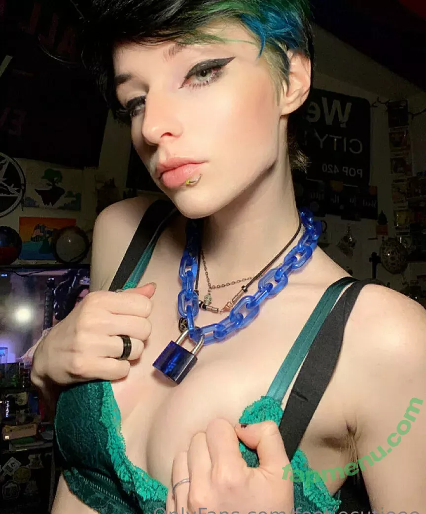feetiecutieee nude photo #0026 (feetiecutie__)
