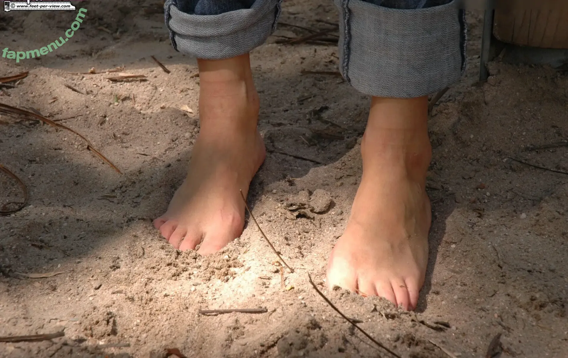 Feetperview / Sockenmädchen nude photo #1198 (Feetperview / Sockenmädchen)