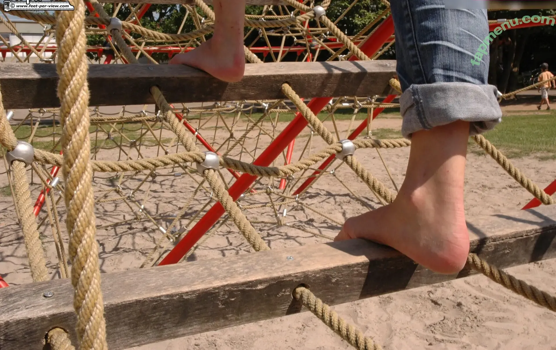 Feetperview / Sockenmädchen nude photo #1205 (Feetperview / Sockenmädchen)