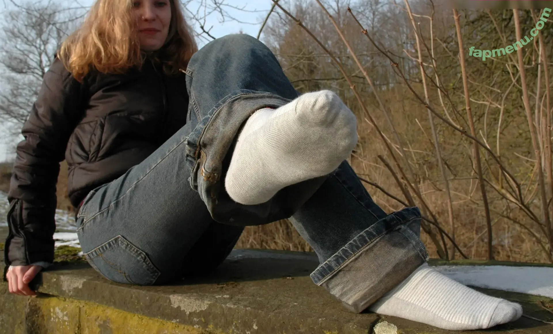 Feetperview / Sockenmädchen nude photo #1444 (Feetperview / Sockenmädchen)