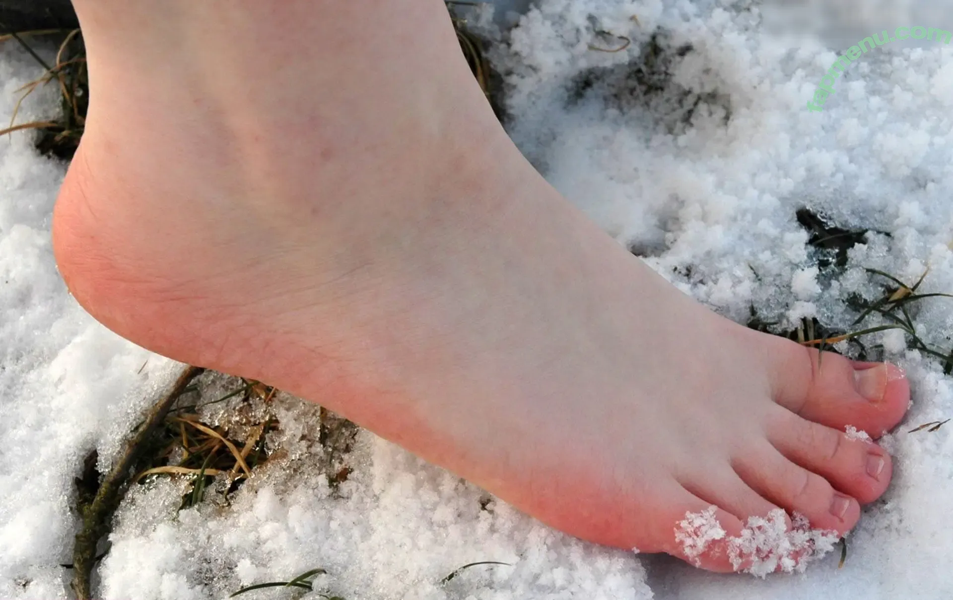 Feetperview / Sockenmädchen nude photo #1458 (Feetperview / Sockenmädchen)