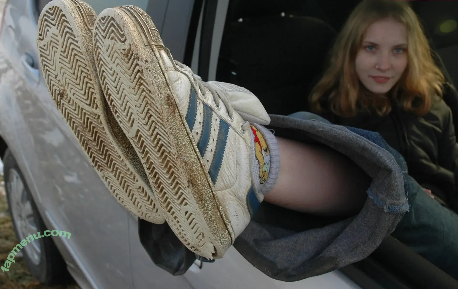 Feetperview / Sockenmädchen nude photo #1460 (Feetperview / Sockenmädchen)