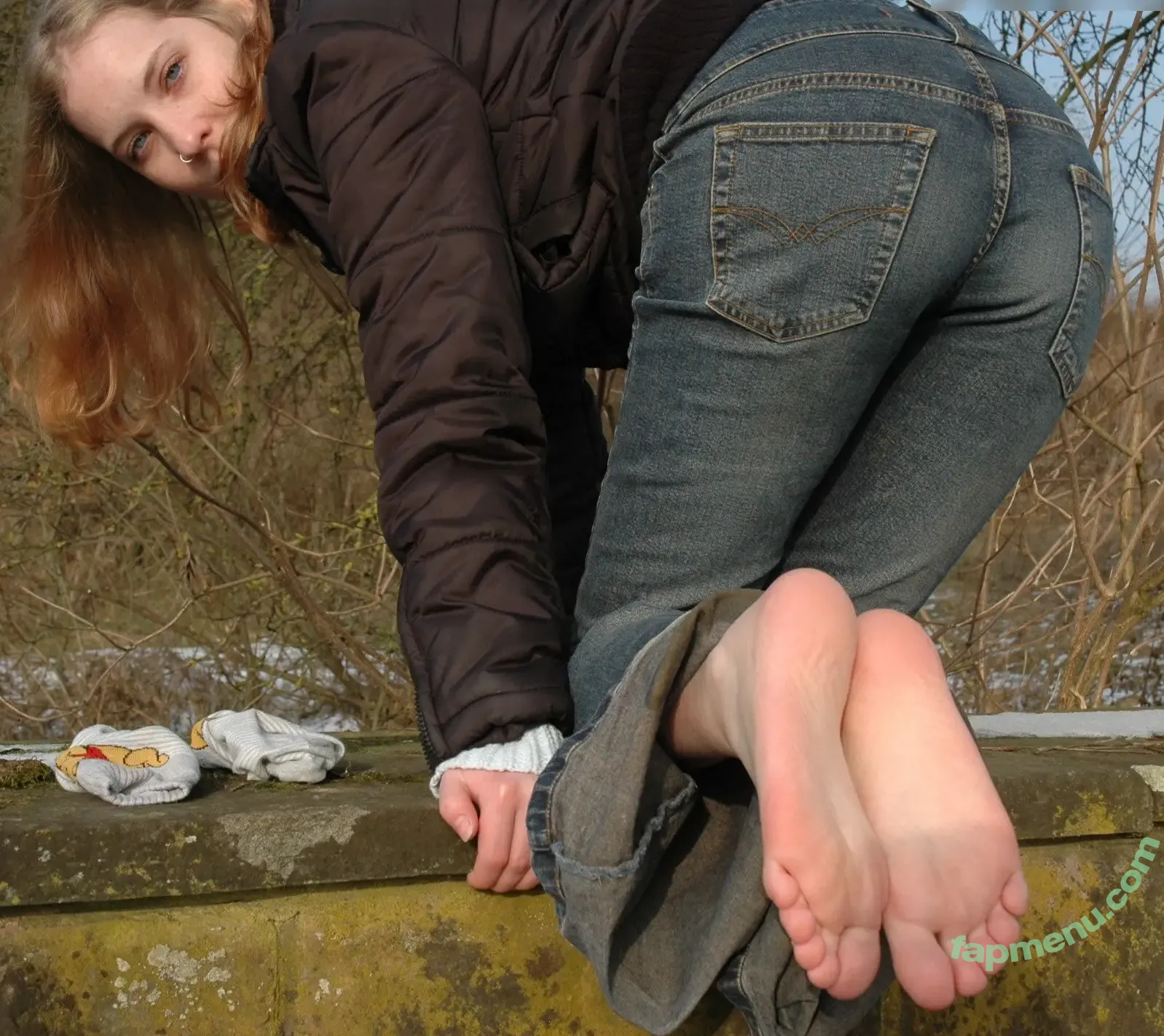 Feetperview / Sockenmädchen nude photo #1465 (Feetperview / Sockenmädchen)