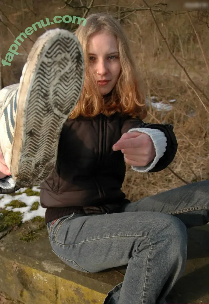 Feetperview / Sockenmädchen nude photo #1468 (Feetperview / Sockenmädchen)