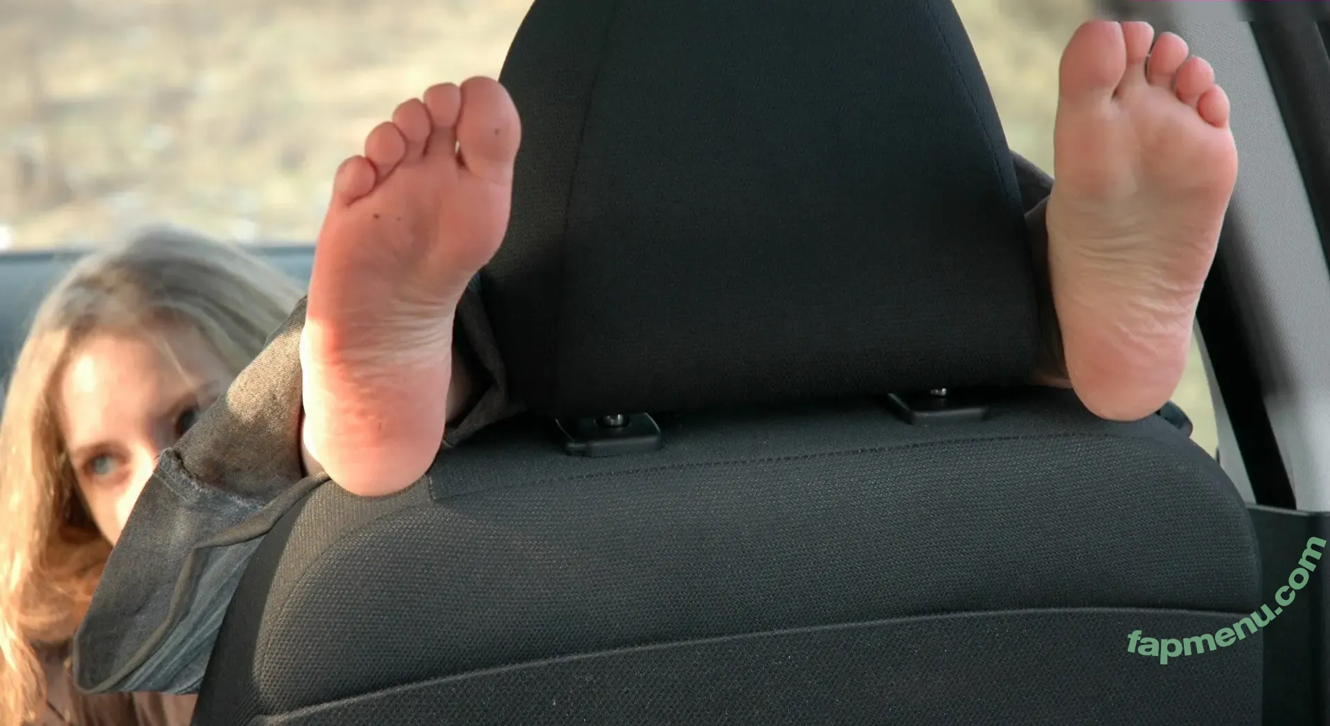 Feetperview / Sockenmädchen nude photo #1469 (Feetperview / Sockenmädchen)
