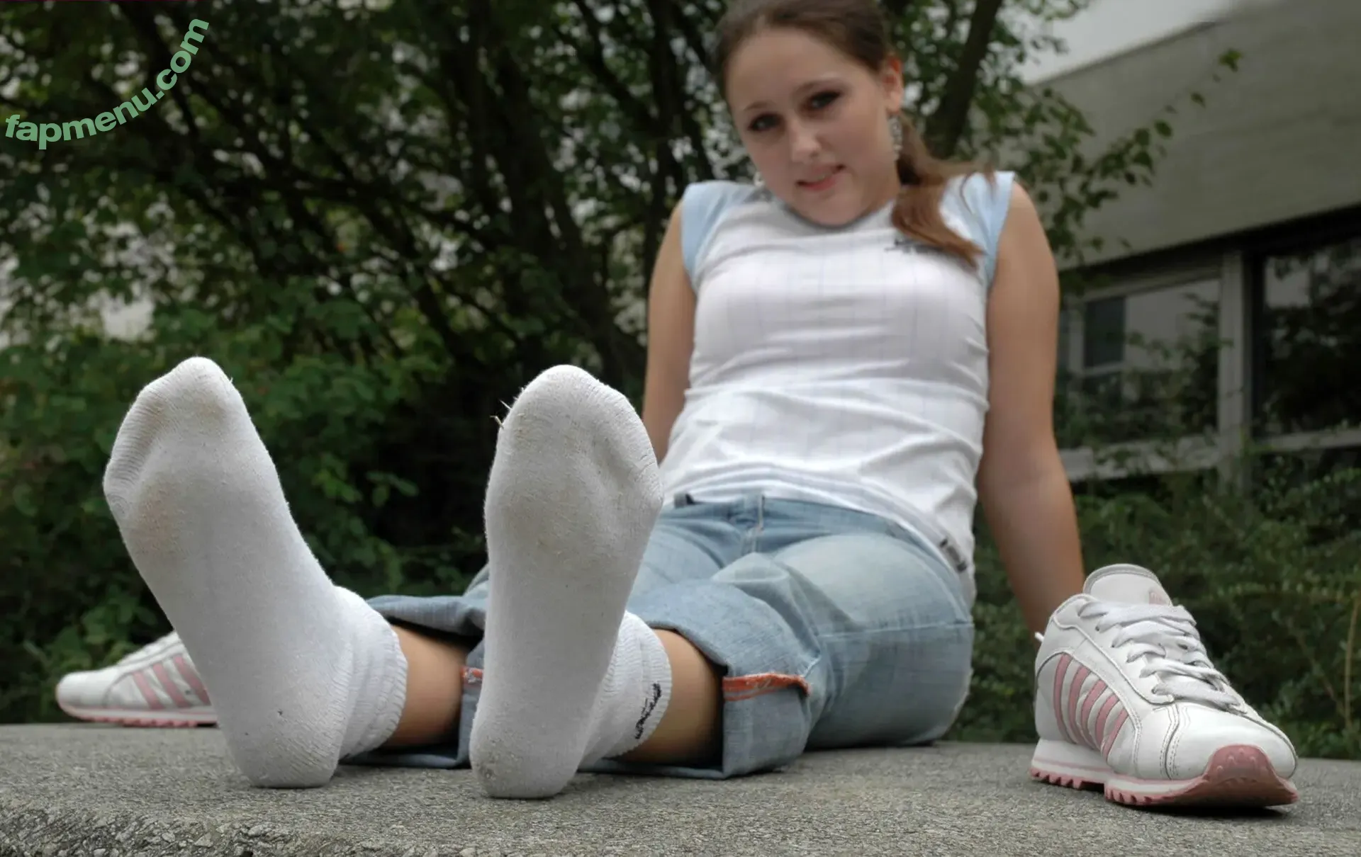 Feetperview / Sockenmädchen nude photo #1539 (Feetperview / Sockenmädchen)