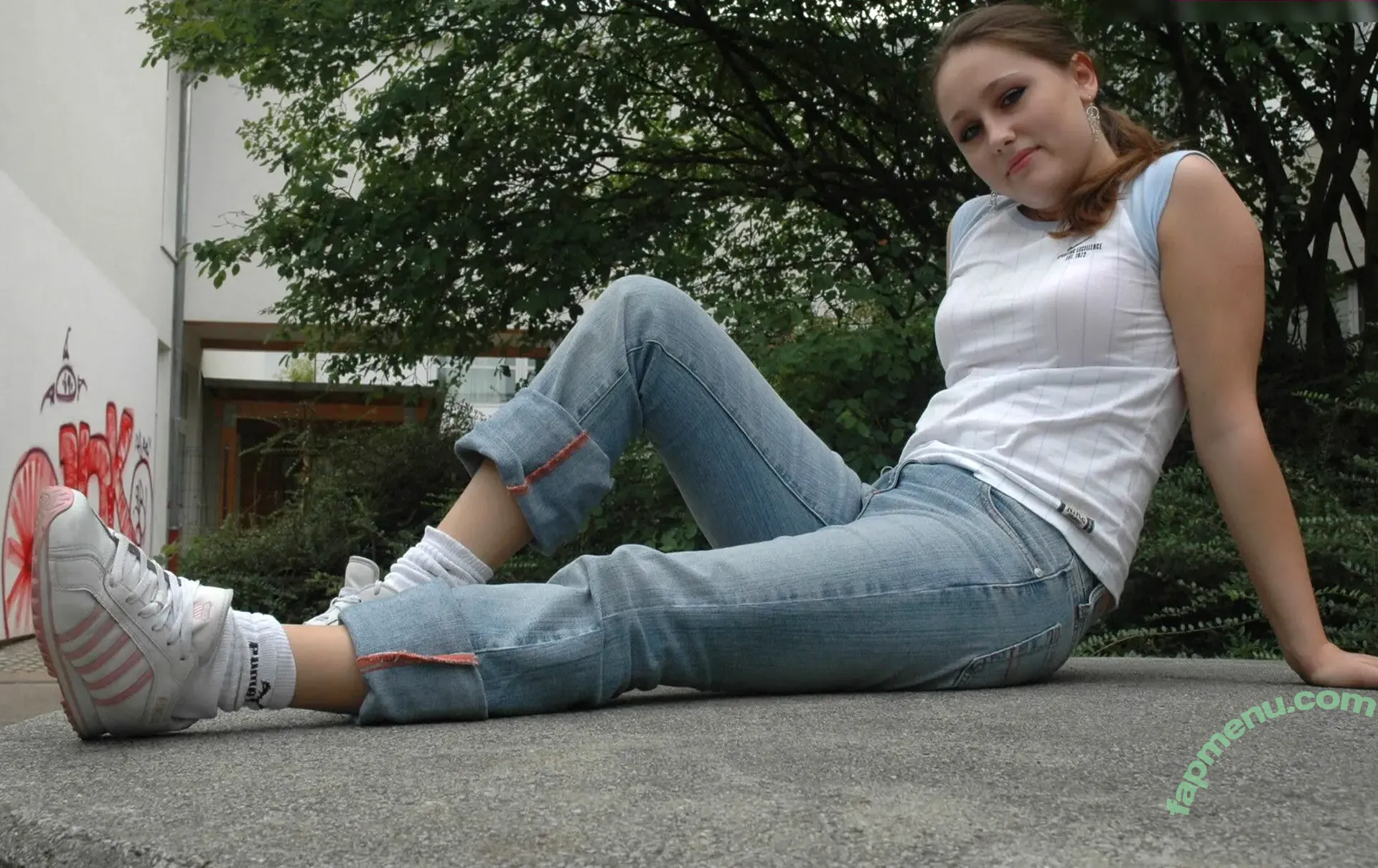 Feetperview / Sockenmädchen nude photo #1576 (Feetperview / Sockenmädchen)