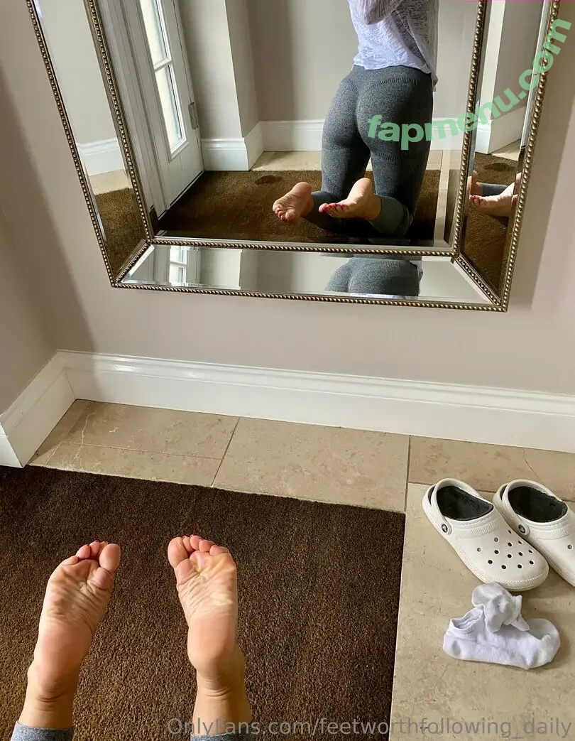 feetworthfollowing_daily nude photo #0003 (ftwtoday)