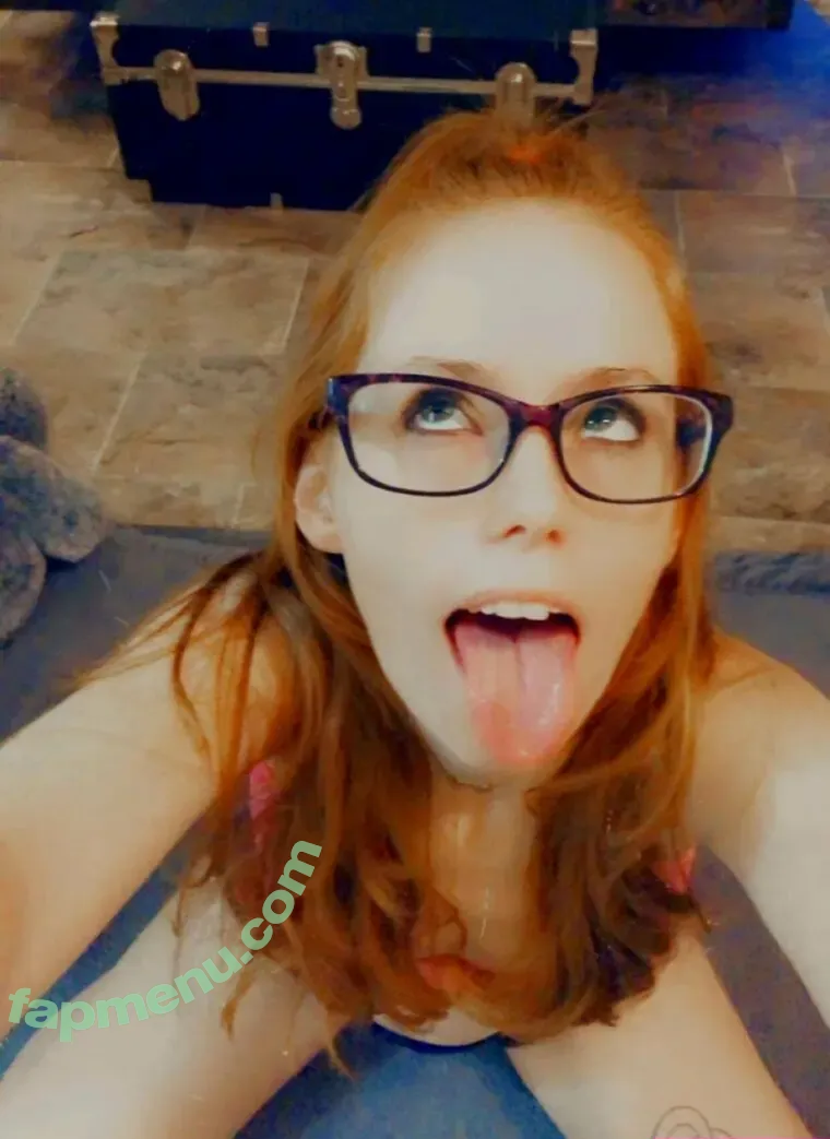 feistylilredfree nude photo #0010 (feistylilredfree)