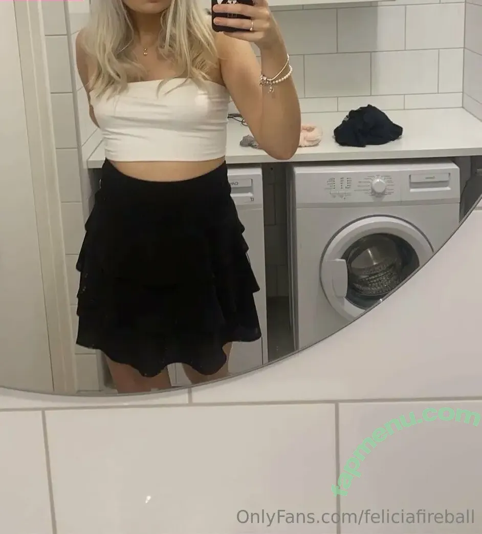 feliciashemlighet nude photo #0018 (feliciafireball)