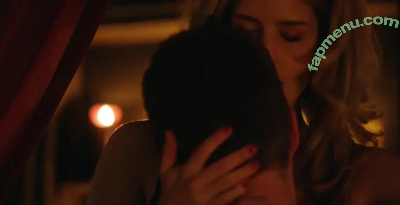 Felicity Smoak nude photo #0003 (Felicity Smoak)