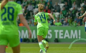 Female Football / girlsontheball / soccer players nude photo #0266