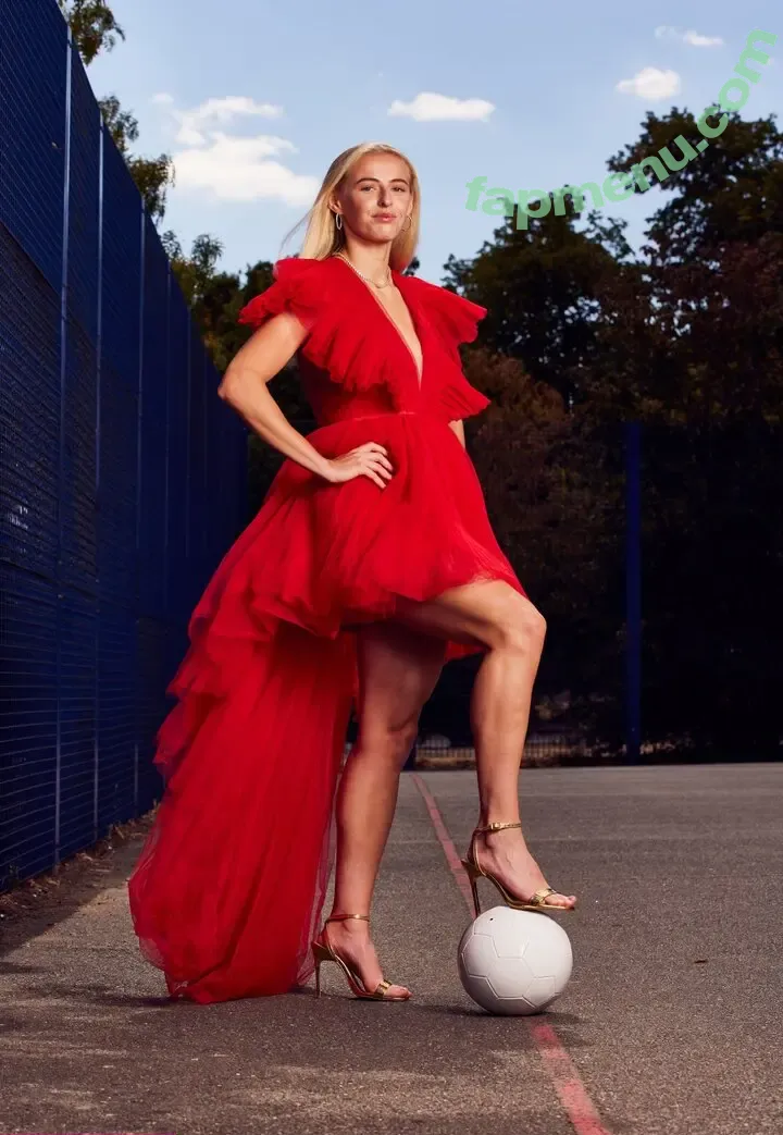 Female Football nude photo #0078 (girlsontheball / soccer players)