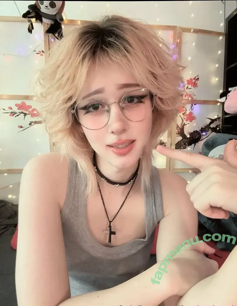 Femboyhami nude photo #0163 (hamihime_)