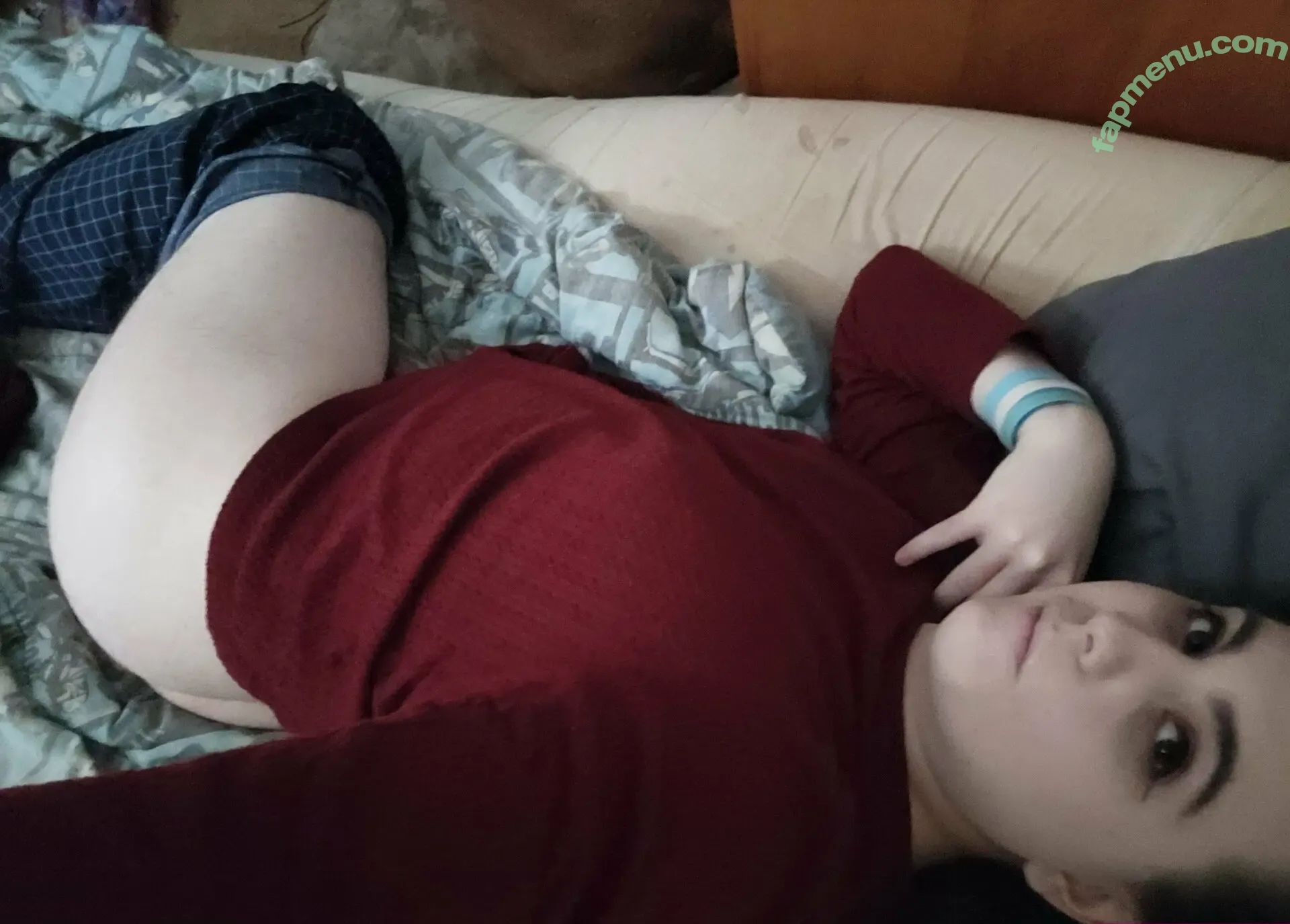 femgirlmcawesome nude photo #0009 (femgirlmcawesome)