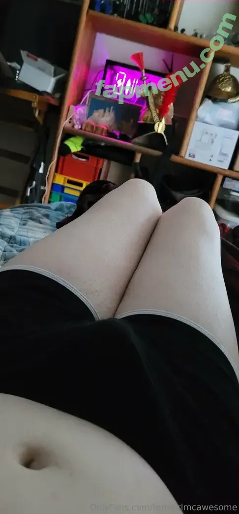 femgirlmcawesome nude photo #0020 (femgirlmcawesome)