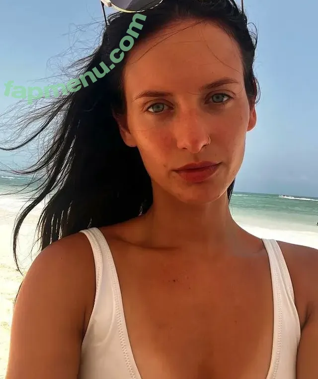 Fern Alexandra nude photo #0008 (fernpositive / thatgirhitsdifferent)