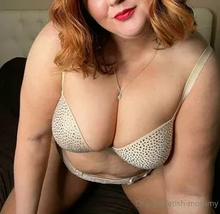 fetish-mommy / mommyfeti5hservicesllc nude photo #0118