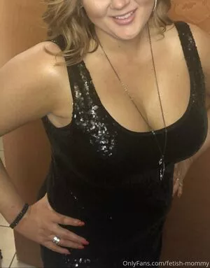 fetish-mommy / mommyfeti5hservicesllc nude photo #0267
