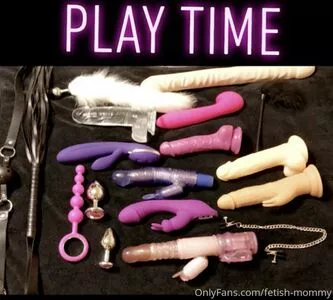 fetish-mommy / mommyfeti5hservicesllc nude photo #0307