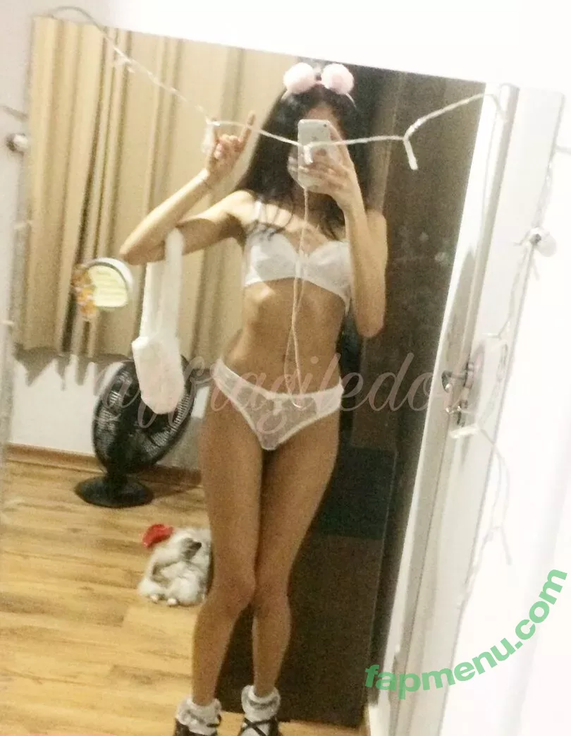 ffragiledoll nude photo #0029 (_nymphdoll / grillien)