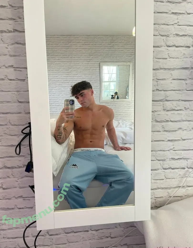 fidtik nude photo #0038 (fiftikk)