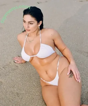  nude photo #0002