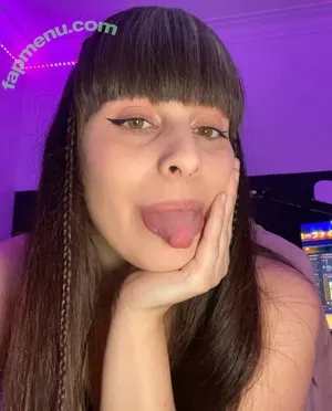  nude photo #0002
