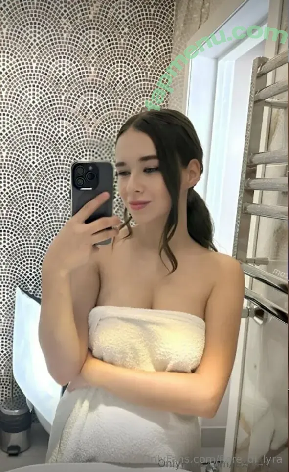 fiore_di_lyra nude photo #0032 (fiore_di_lyra)