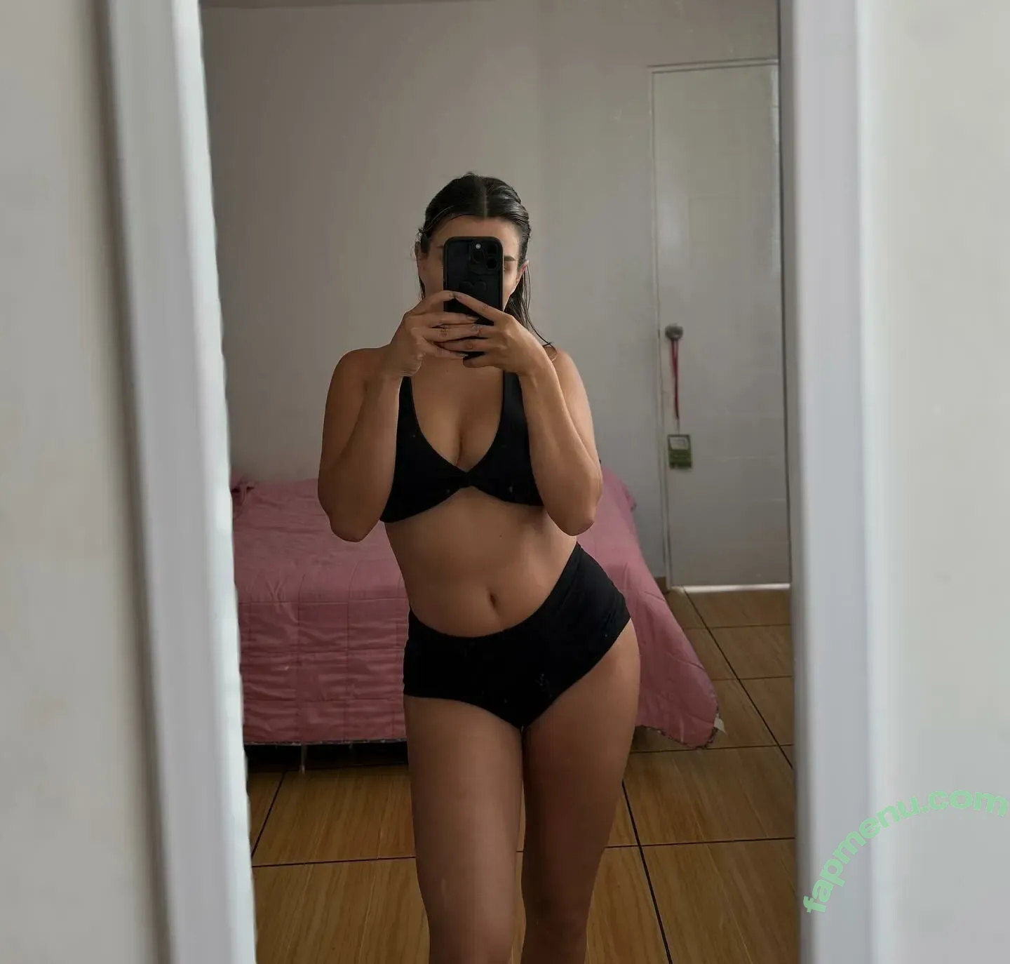 Fiorella Retiz nude photo #0024 (fiorellaretiz)