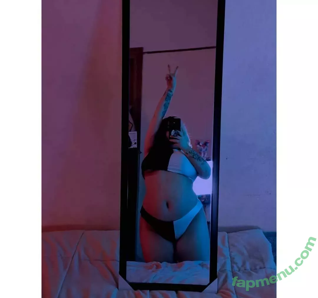 Firefliesowo nude photo #0177 (Firefliesowo)