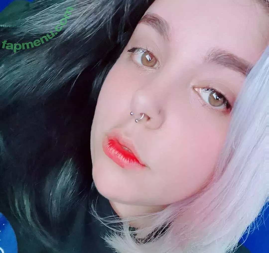 Firefliesowo nude photo #0200 (Firefliesowo)