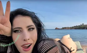 Fishtank / alyssamagnum nude photo #0007