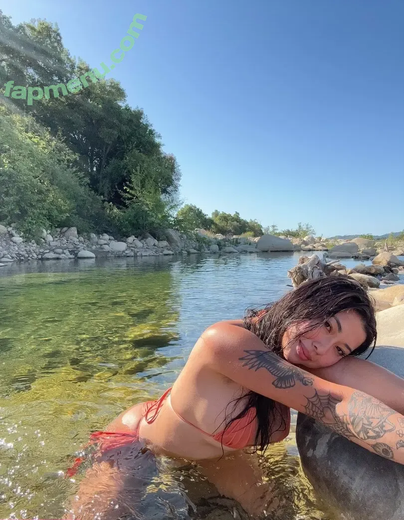 fitgirlyumi nude photo #0024 (yumijosie_)