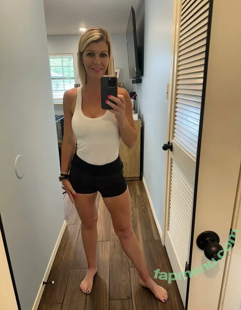 fitwife1983free nude photo #0088 (fitlyfe1983)