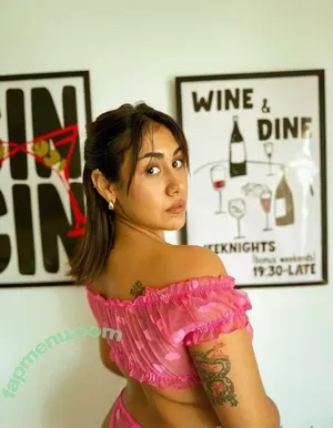 florasfun / florajiggles nude photo #0052