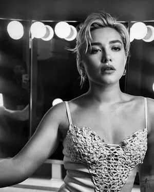 Florence Pugh / florencepugh nude photo #1060