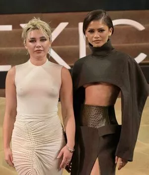 Florence Pugh / florencepugh nude photo #1077