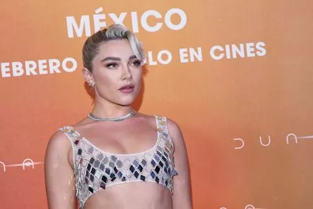 Florence Pugh / florencepugh nude photo #1084