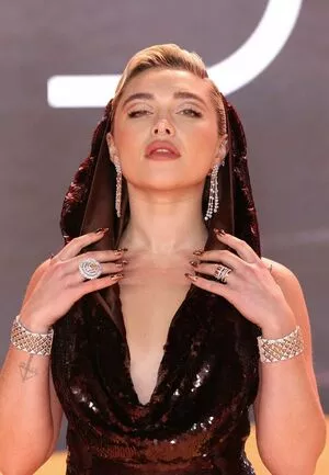 Florence Pugh / florencepugh nude photo #1092