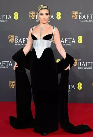 Florence Pugh / florencepugh nude photo #1108