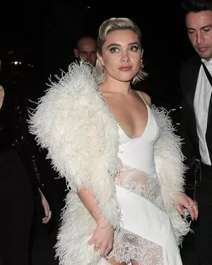 Florence Pugh / florencepugh nude photo #1131