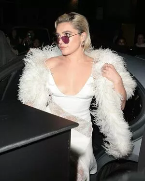 Florence Pugh / florencepugh nude photo #1132