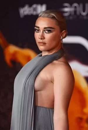 Florence Pugh / florencepugh nude photo #1136